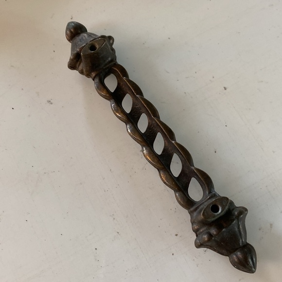 Vintage Patina Brass Drawer Pull Handle - Picture 3 of 8